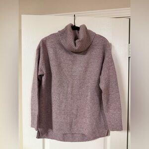 Old Navy Turtleneck Sweater Size Small ❤️